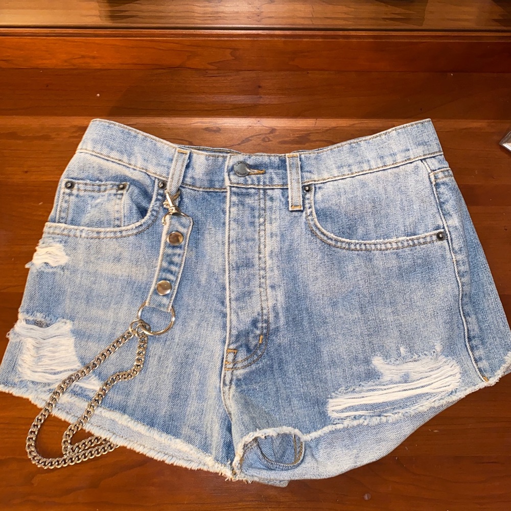 Denim Carmar Shorts with detachable chain